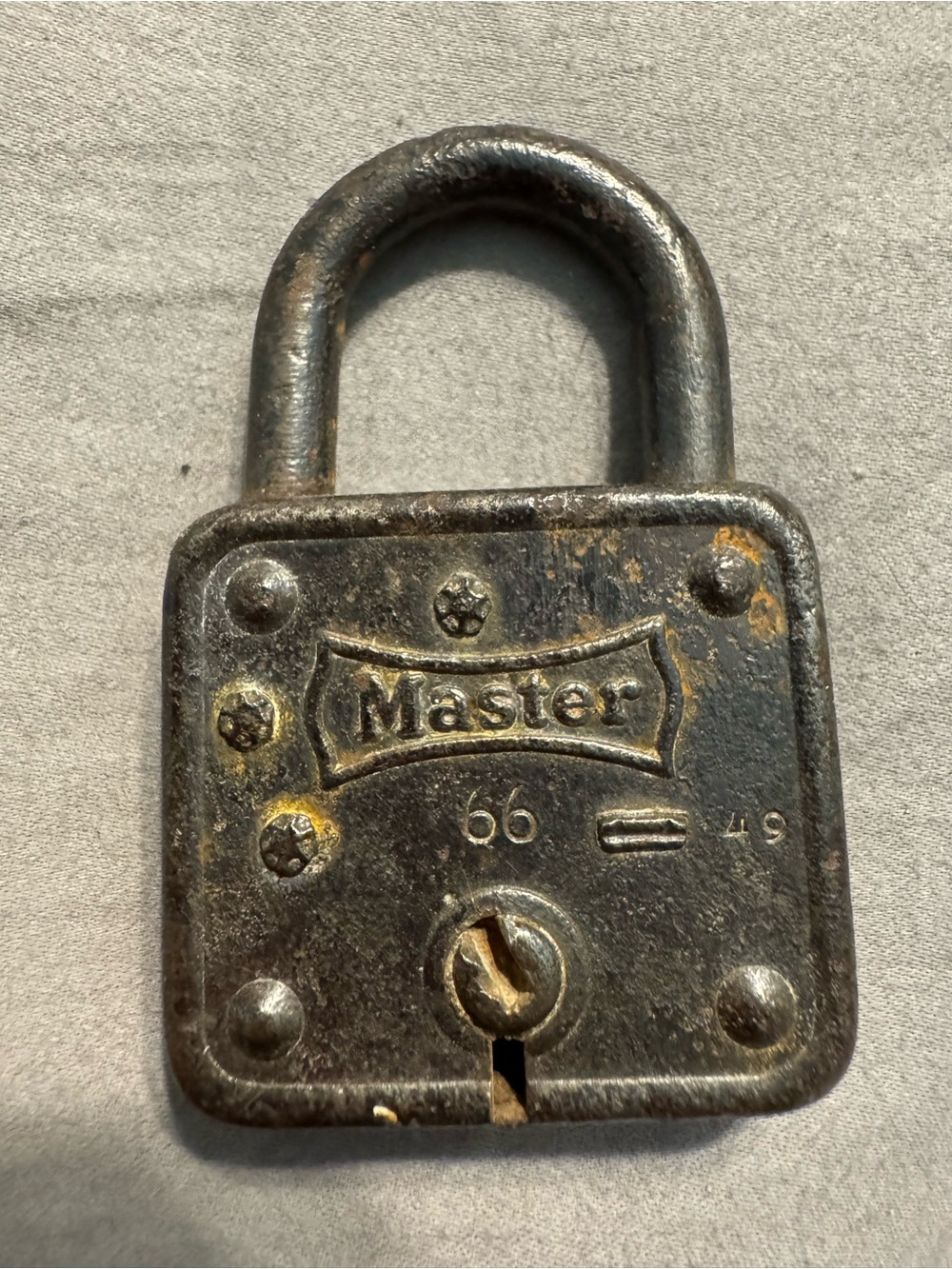 Masters 66 Vintage Metal Padlock in Black